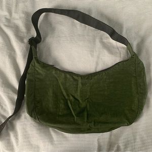 Bay Laurel Baggu Medium Crescent